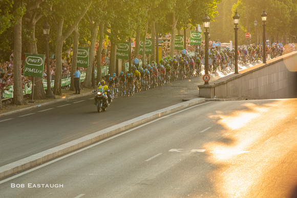 Peloton, lead by Team Sky, begins the first circuit.